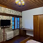Merkaj, Castle Hotel *