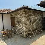 Hotel Merkaj, Castle