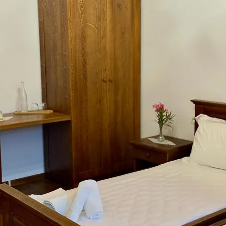 Hotel Merkaj, Castle Berati