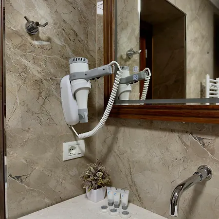 Merkaj, Castle * Berati