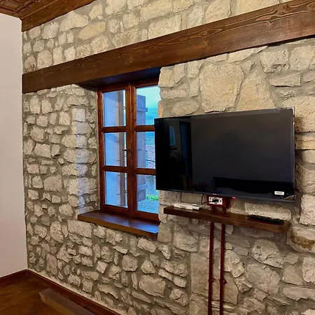 Merkaj, Castle ホテル *