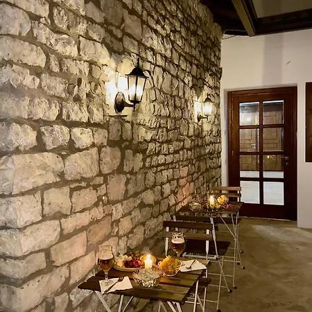 Hotel Merkaj, Castle