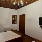 Merkaj, Castle מלון *