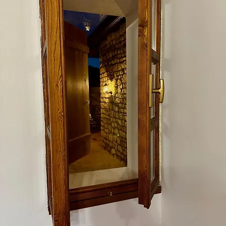 Merkaj, Castle Szálloda