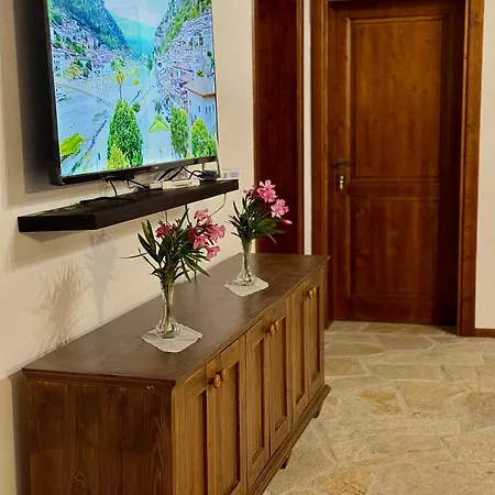 Merkaj, Castle Szálloda *