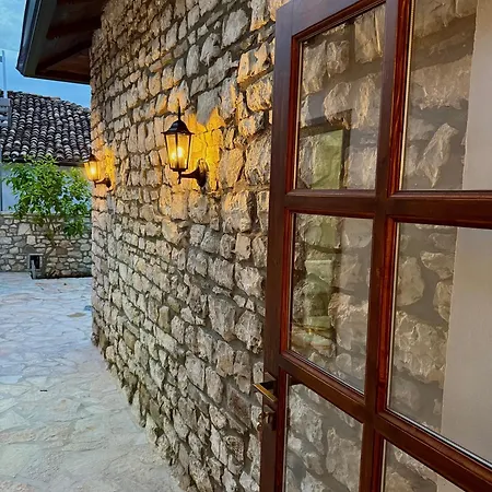 Merkaj, Castle Szálloda