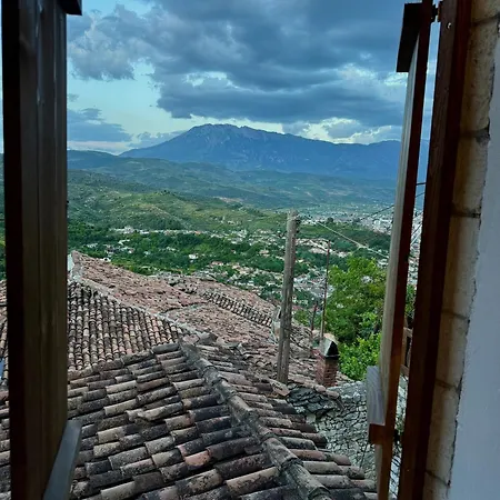 Merkaj, Castle Szálloda
