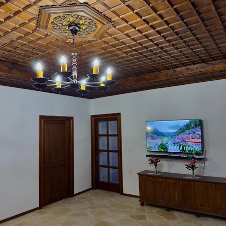 Szálloda Merkaj, Castle Berat