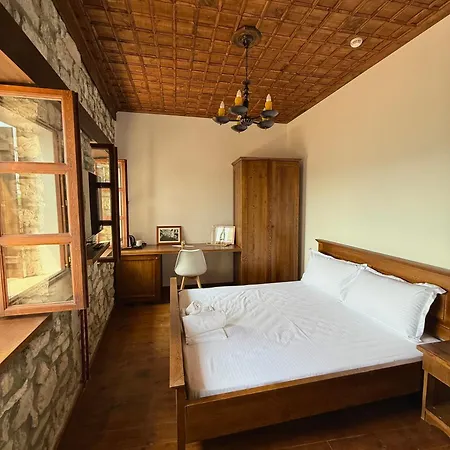 Merkaj, Castle Berat