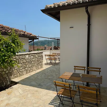 Merkaj, Castle Szálloda *