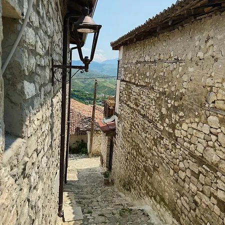 Szálloda Merkaj, Castle *