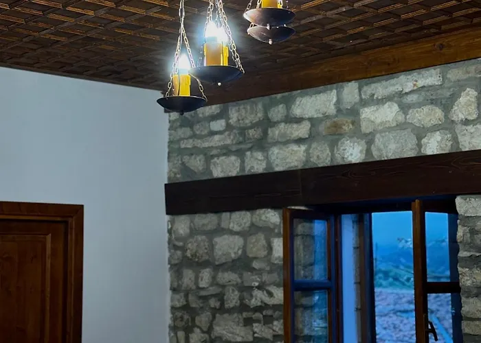 Merkaj, Castle Hotel Berat