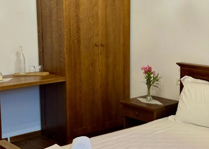 Hotel Merkaj, Castle Berat