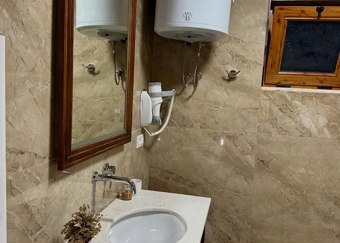 Merkaj, Castle Berat