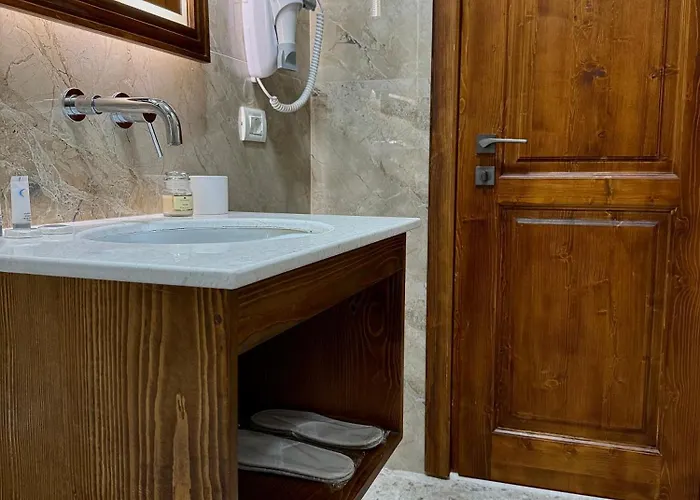 Merkaj, Castle Berat