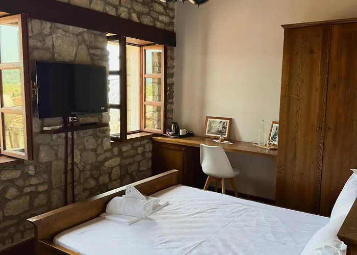 Hotel Merkaj, Castle *